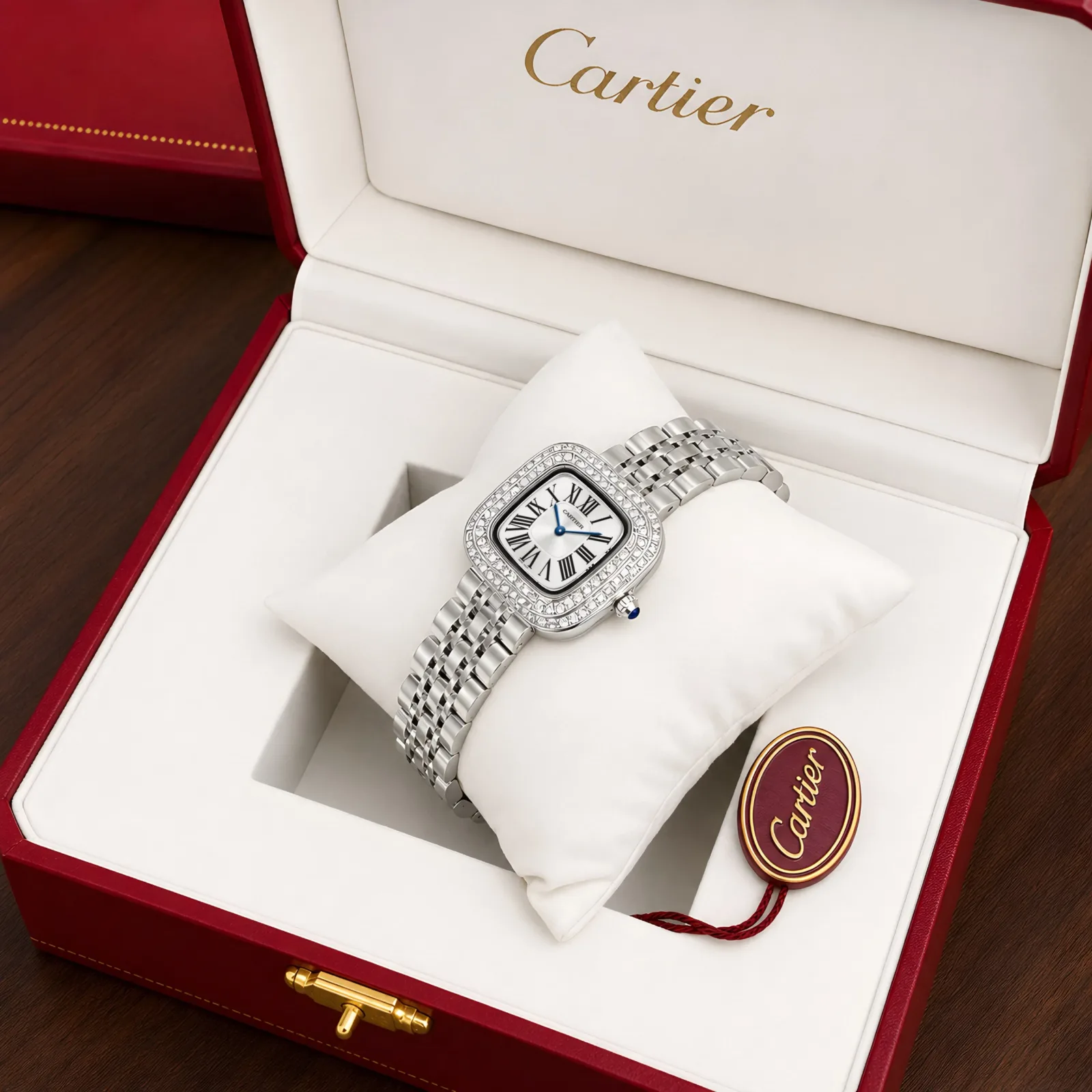 Iconic curves, timeless luxury — Coussin de Cartier Women's Live